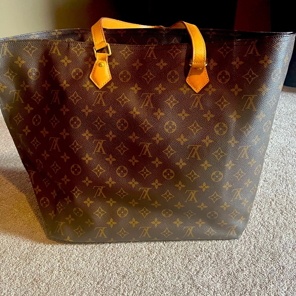 Louis Vuitton All-In Tote MM